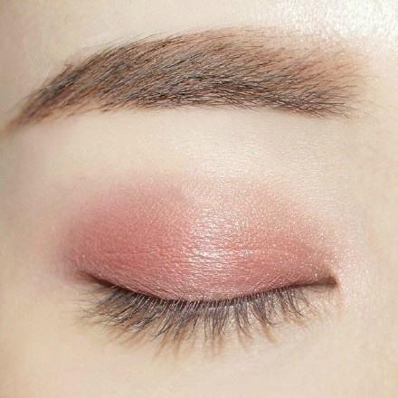 生活妆涂什么眼影好看,张檬生活妆眼影涂法