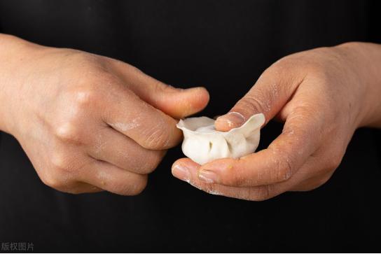 韭菜饺子肉馅必放三样,包韭菜包子牢记3放四不放