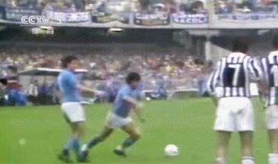 纪念阿根廷传奇马拉多纳,36年阿根廷