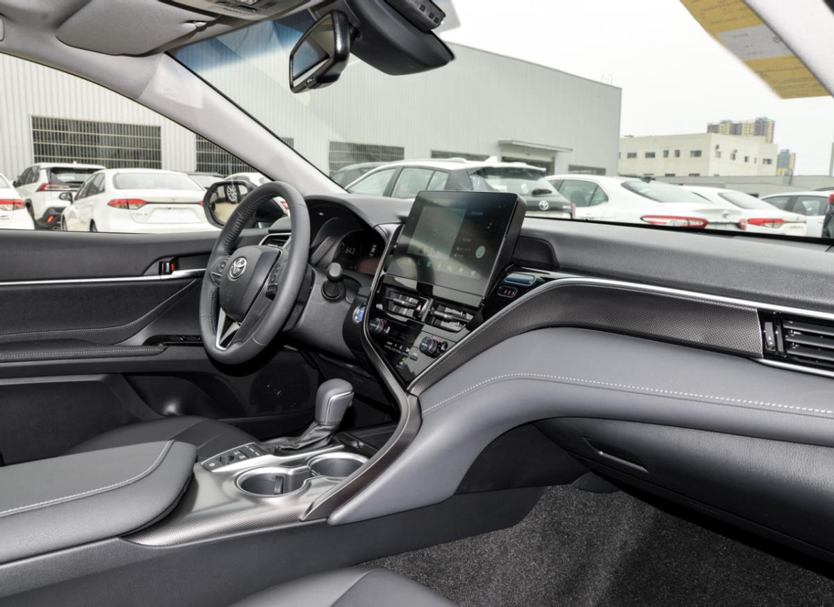 凯美瑞双擎2.5g豪华版几个气囊,广汽丰田凯美瑞最低价格豪华版