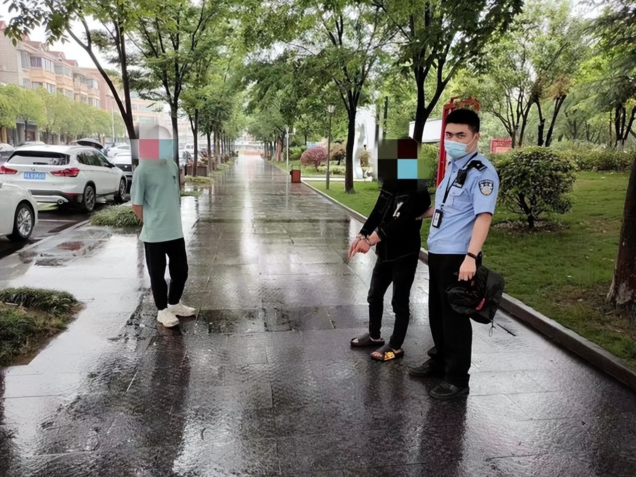 ​忘在车里的“迪奥”包包被偷，杭州姑娘急到报警！结果让她脸都红了