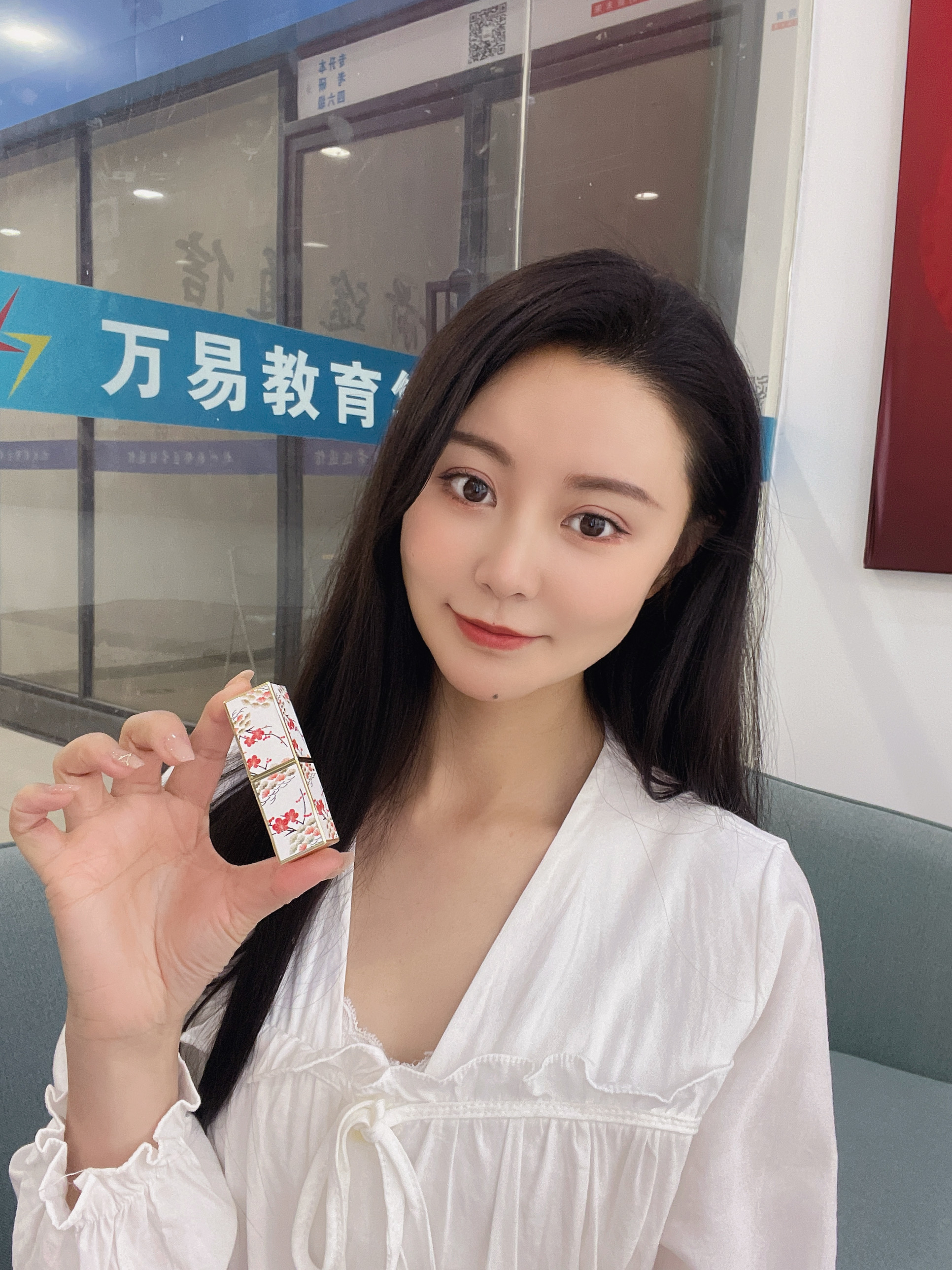 什么口红好看又不踩雷,踩雷口红大牌