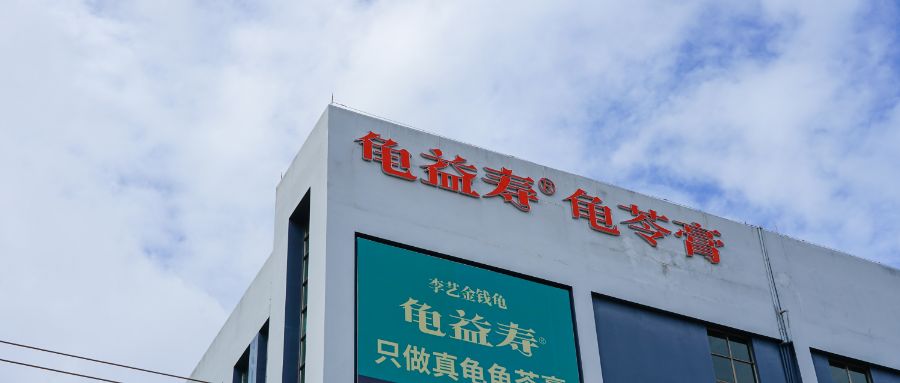 李宁被称为国货之光的理由,新国货之光李宁的国潮逆转