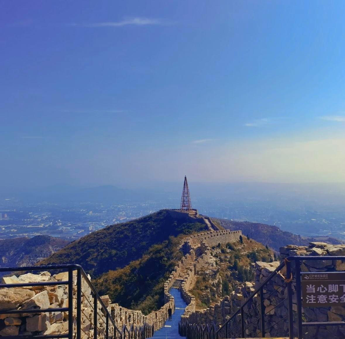 终于知道淄博的烧烤为什么那么火,老外知不知道淄博烧烤火的原因