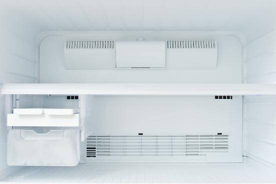 冰箱结冰怎样快速清除冰块,冰箱结冰很厚只需一招立刻脱落