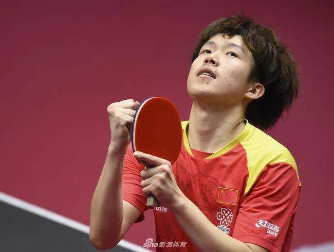 王楚钦不服输的图片,马龙王楚钦新星冉冉升起