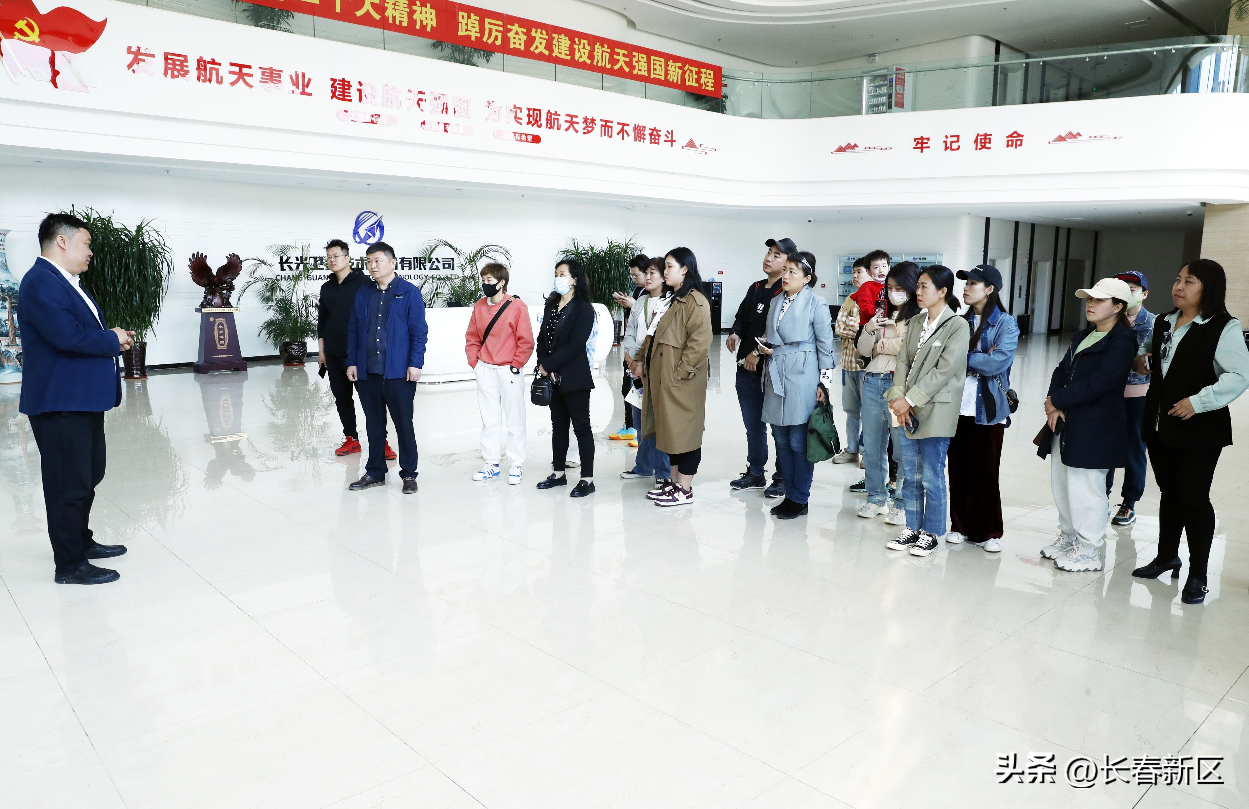 诗意北湖畅游四季20余家旅行社到长春新区踏线采风