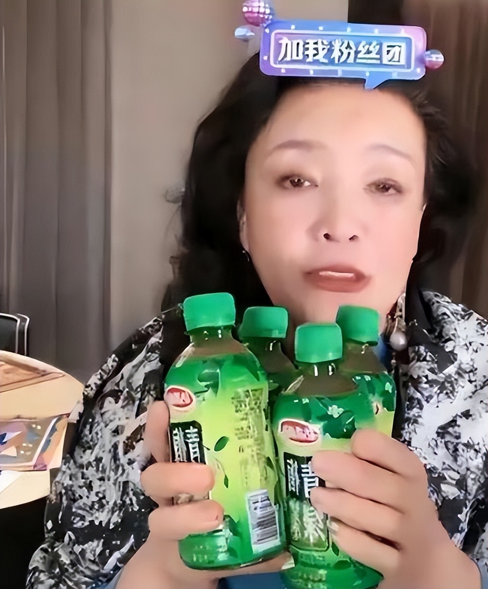 大s这两年靠什么维持人气,大s这一年经历了什么