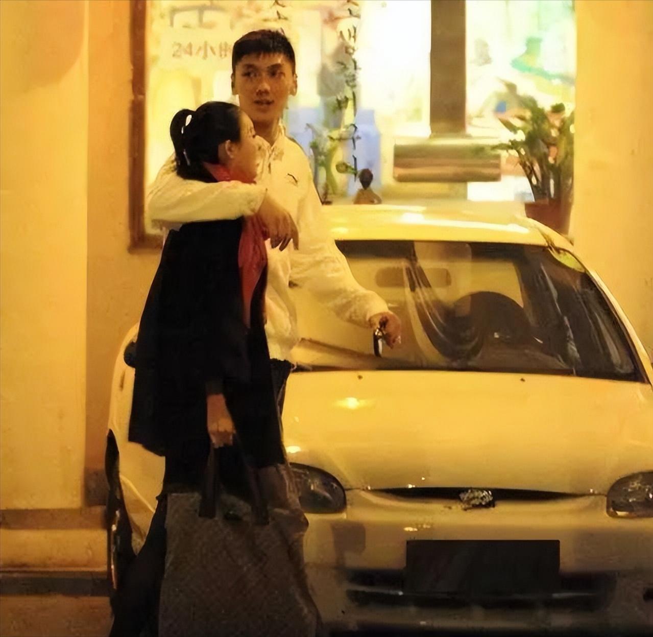 翟凌兽兽张馨予快乐大本营,快乐大本营兽兽和张馨予