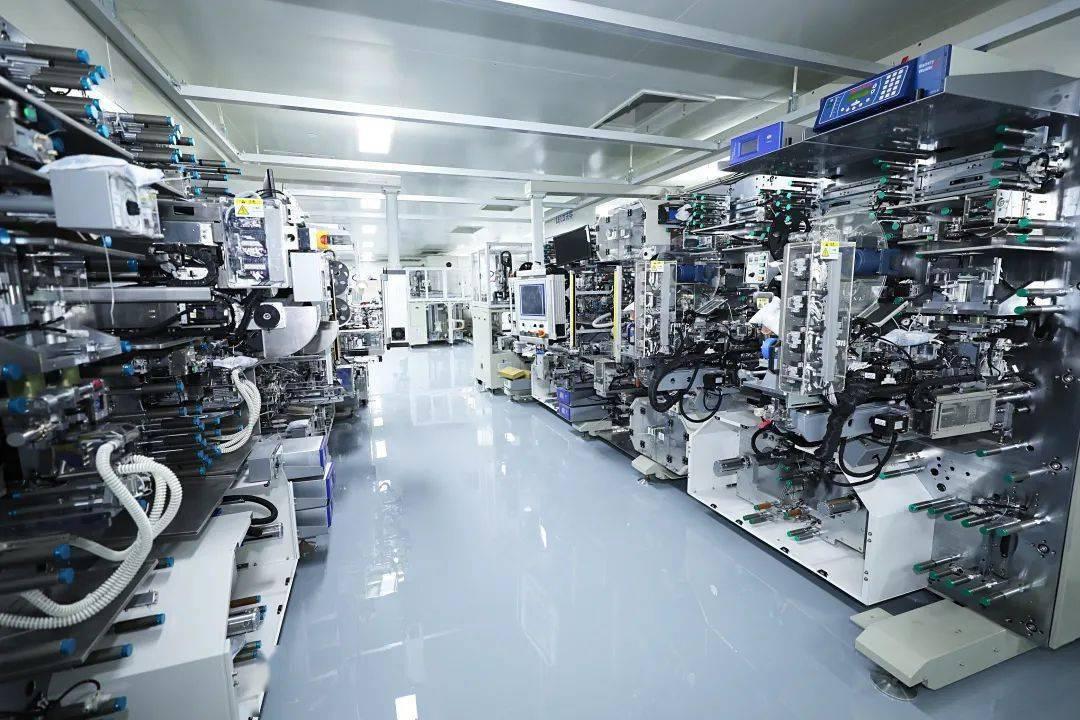 欧盟“组团”反水：中法合资15亿欧元项目，匈牙利外长当众挺华