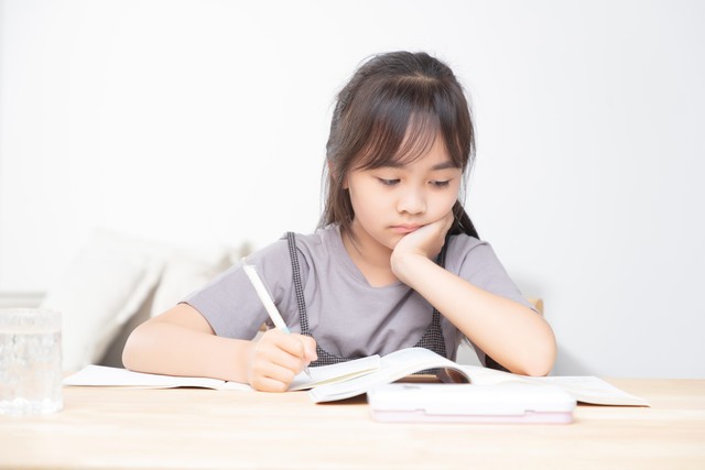 作业经常写到很晚怎么办,晚上写作业如何提高效率