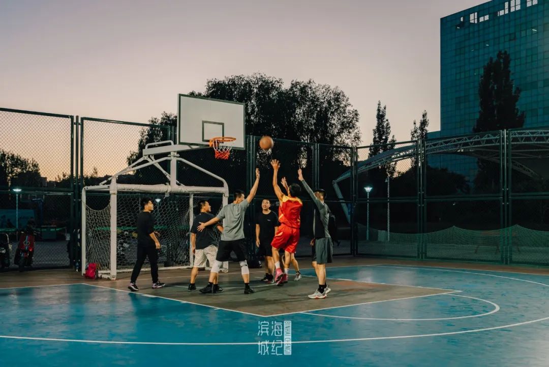 越夜越美丽完整视频,越夜越美丽流光溢彩