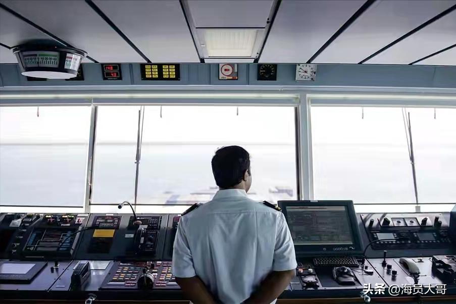 第15章：船终于回国，船员下地目的明确，而我却有大发现