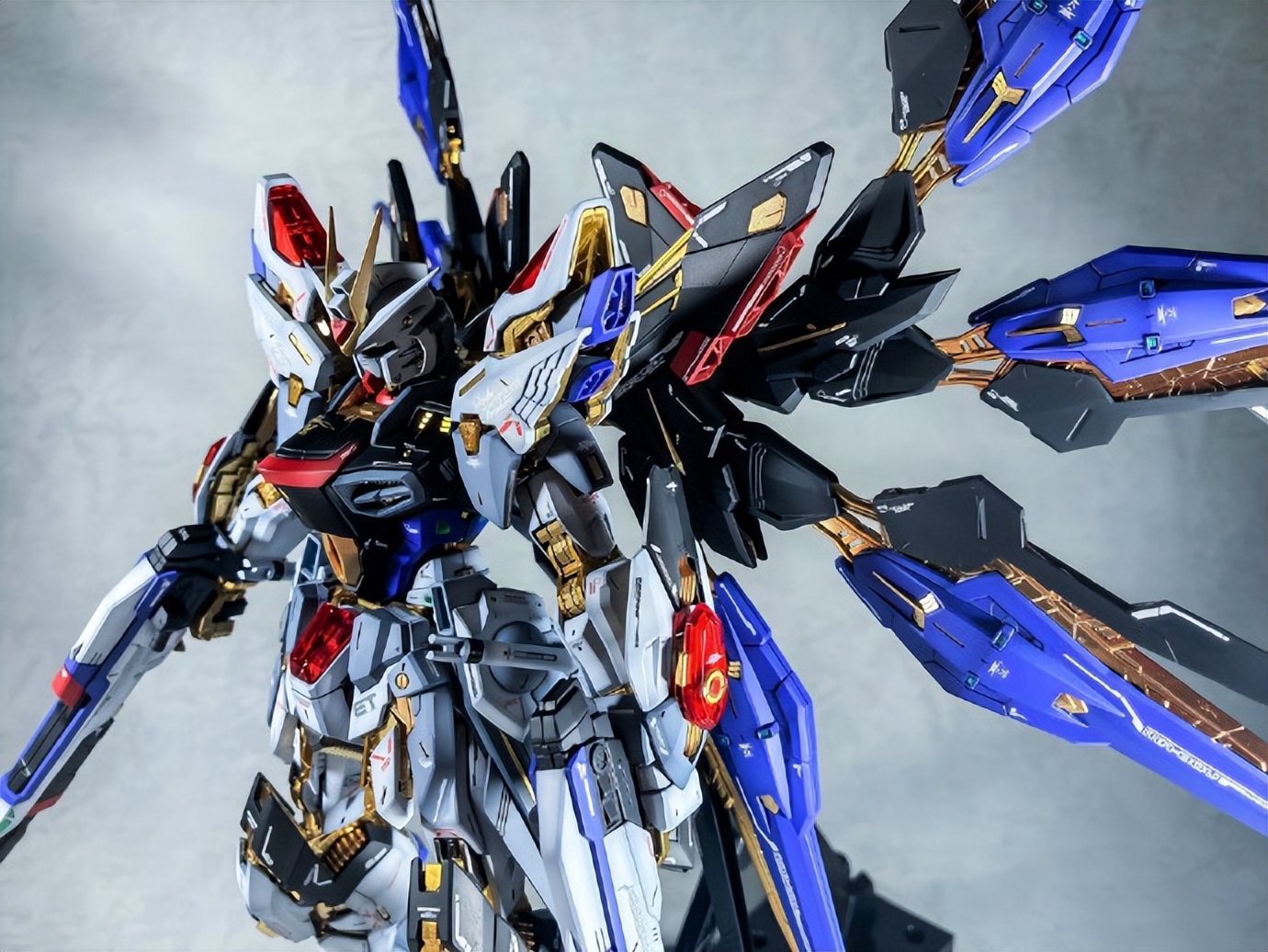 强袭自由高达mgex蚀刻片怎么用,mgex阴影喷涂