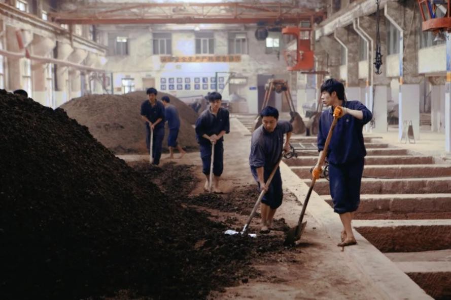 为什么喝完白酒后一直头疼,喝完白酒为什么胃会这么难受