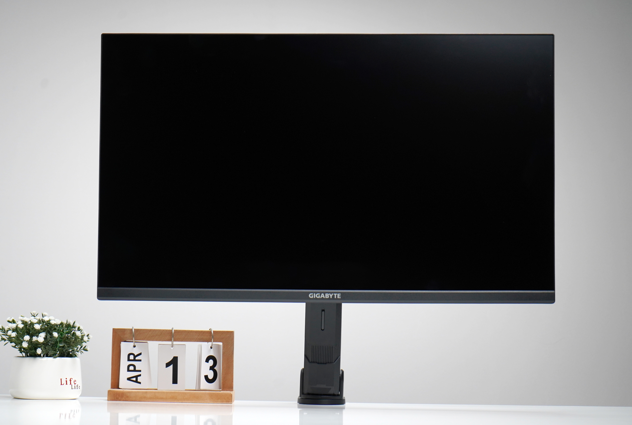 技嘉显示器m34,技嘉M32UC显示器