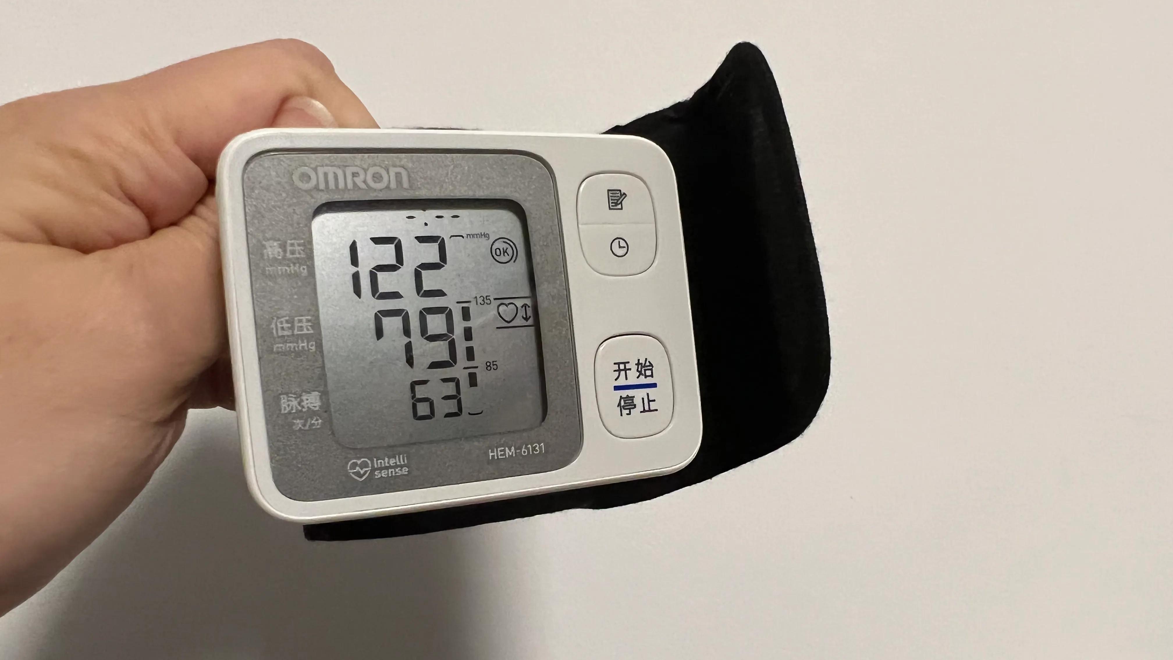 华为手表watchd测血压方法,华为手表watch血压怎么测