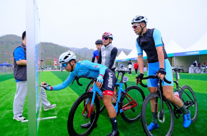 榆林第二届沿黄公路自行车赛,榆林沿黄自行车赛府谷段