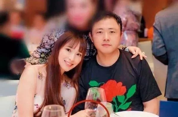 6年生4胎，被称为“富豪生育工具”，吴佩慈为何活成了笑话？