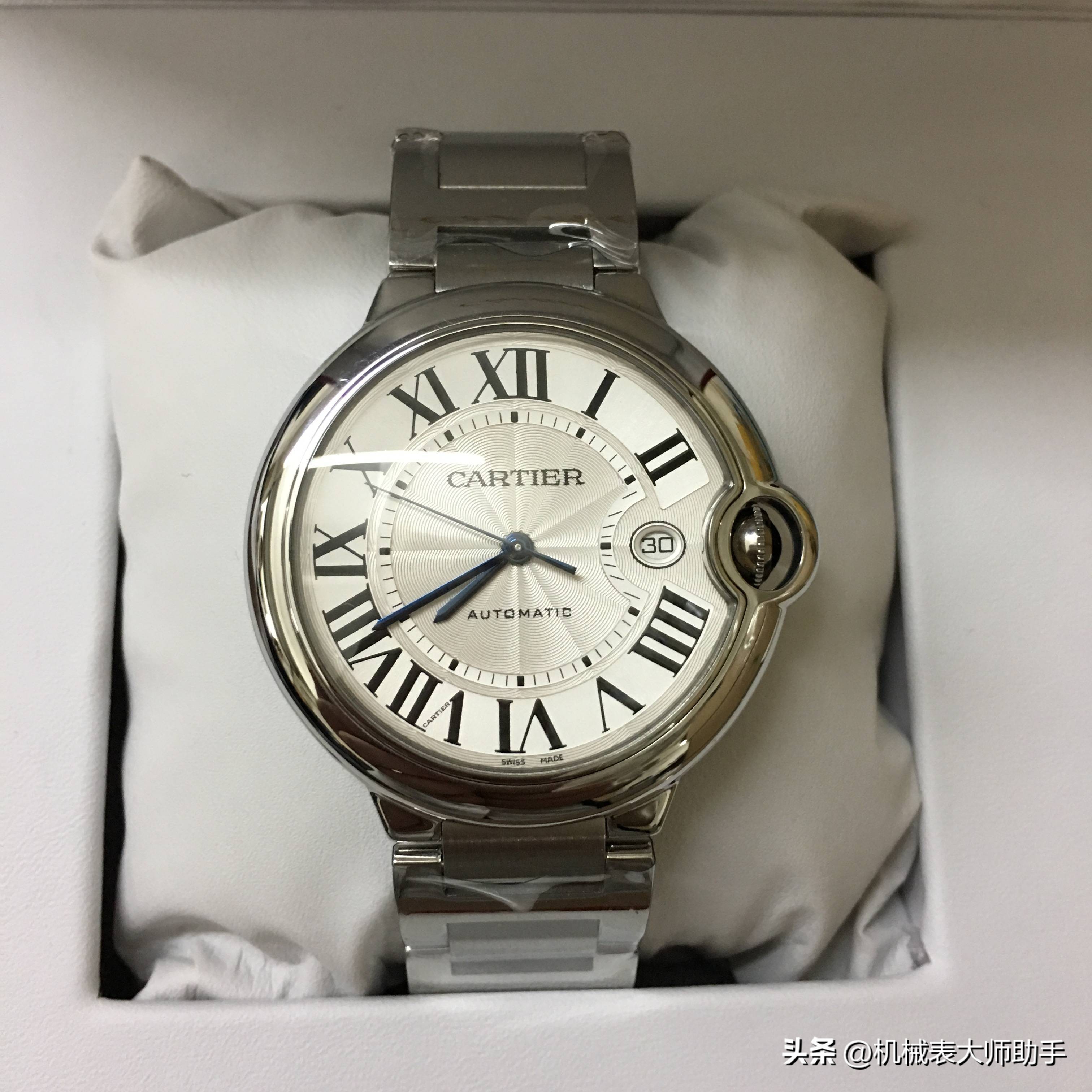 西铁城哪款手表适合40岁男人佩戴,不同价位推荐手表品牌