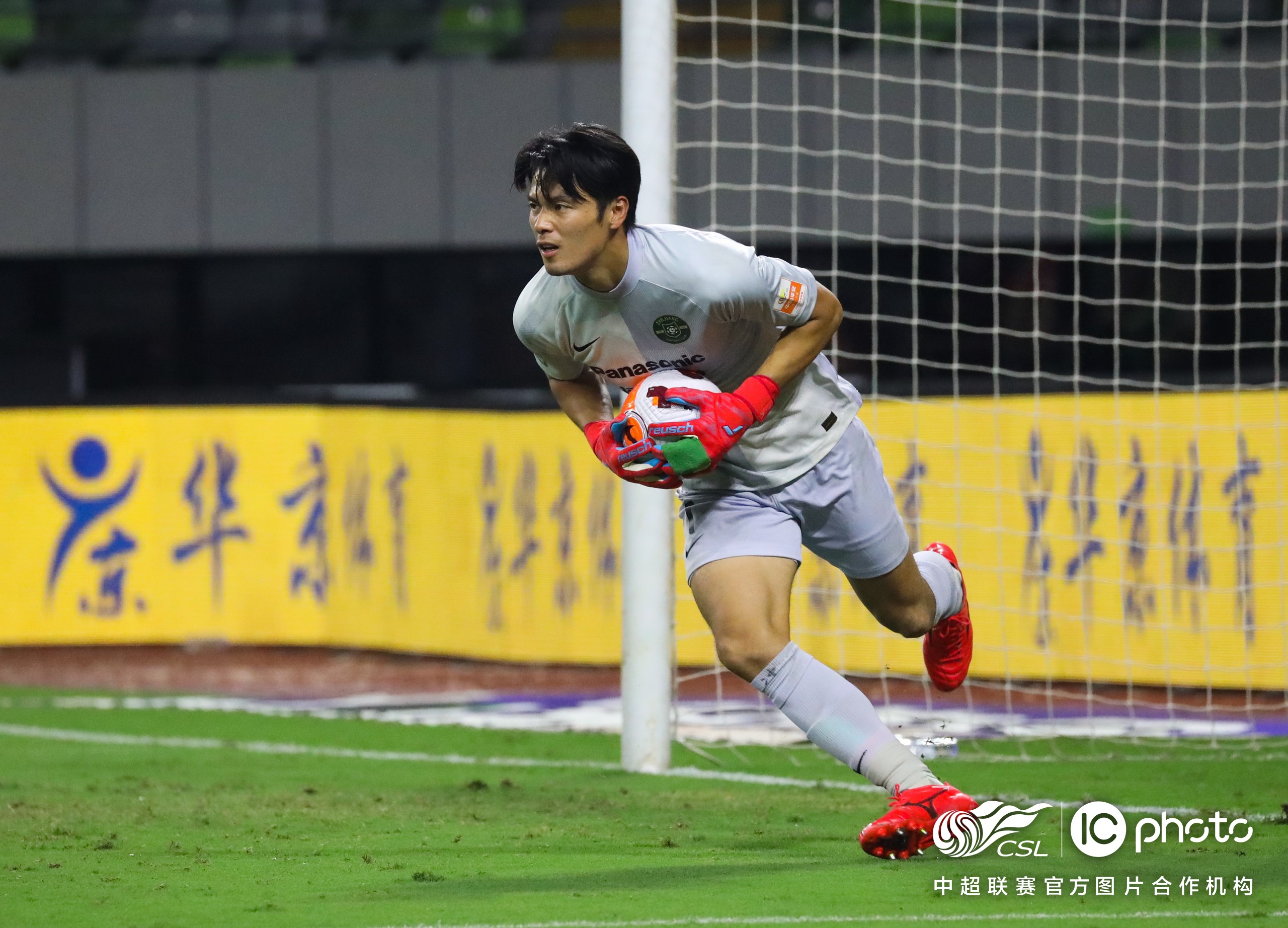 梅州客家绝杀冲超浙江队,梅州客家vs浙江队爆发冲突