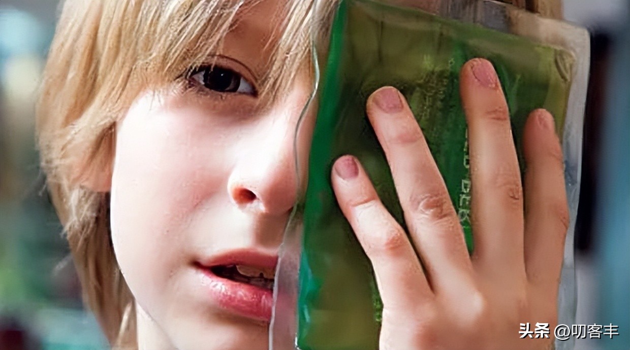 小孩眼睛受伤用什么药,孩子眼睛受伤了怎么办