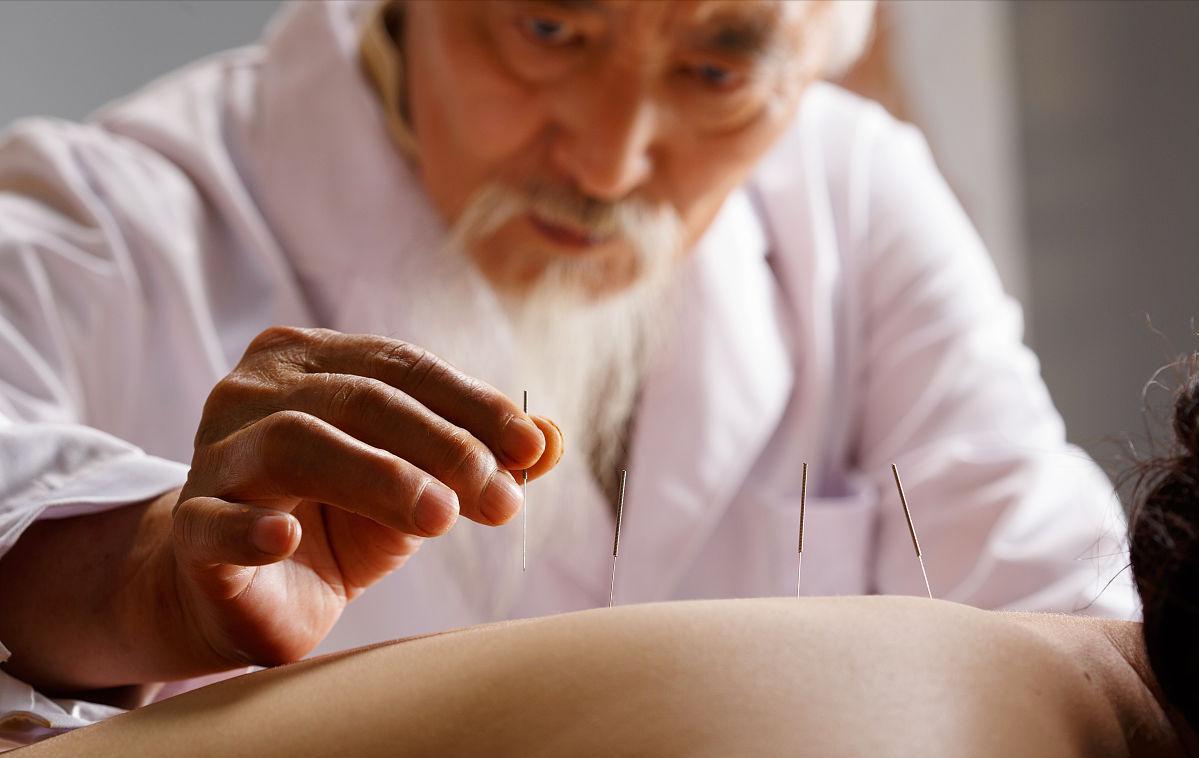 中医针灸治疗腰痛病的学术思想,古法针灸临床治验