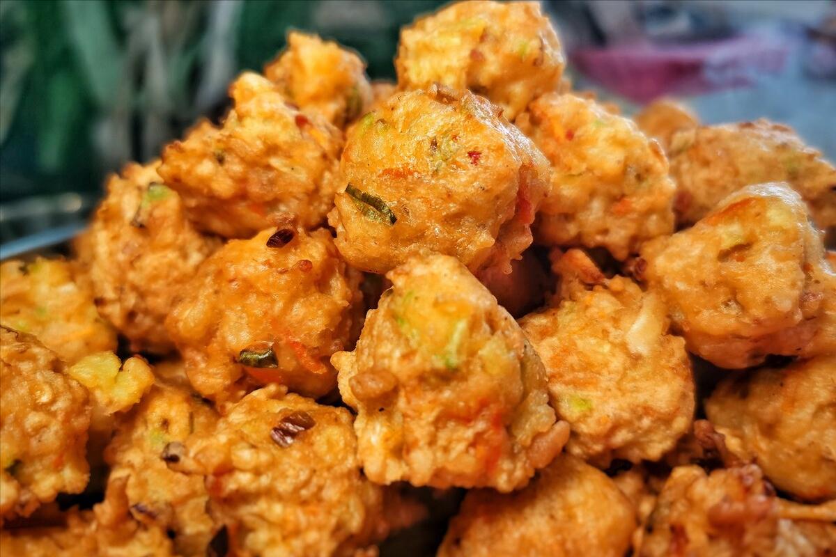 萝卜丸子加面粉怎么炸才酥脆好吃,炸萝卜丸子需要放多少面粉