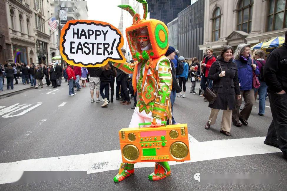 巴西狂欢节有多“开放”？全民“裸奔”，政府呼吁民众克制天性！