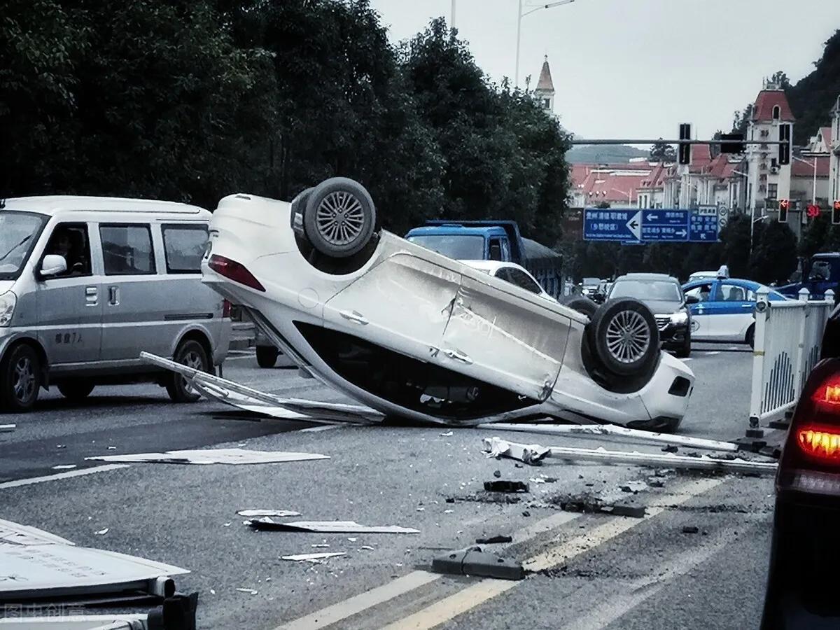 交通事故中车辆损失鉴定费,交通事故中车辆维修标准