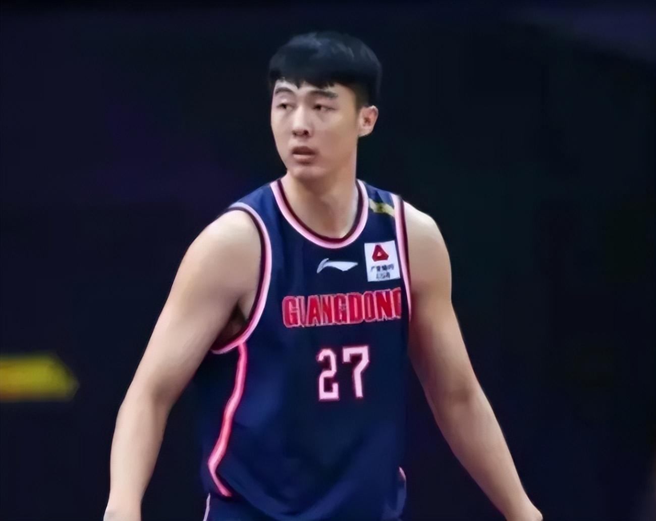 广东宏远受伤张明池,广东宏远篮球俱乐部徐杰受伤