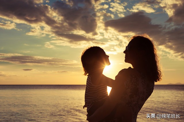 母亲吸毒被关戒毒所,吸毒母亲被抓女儿被饿死