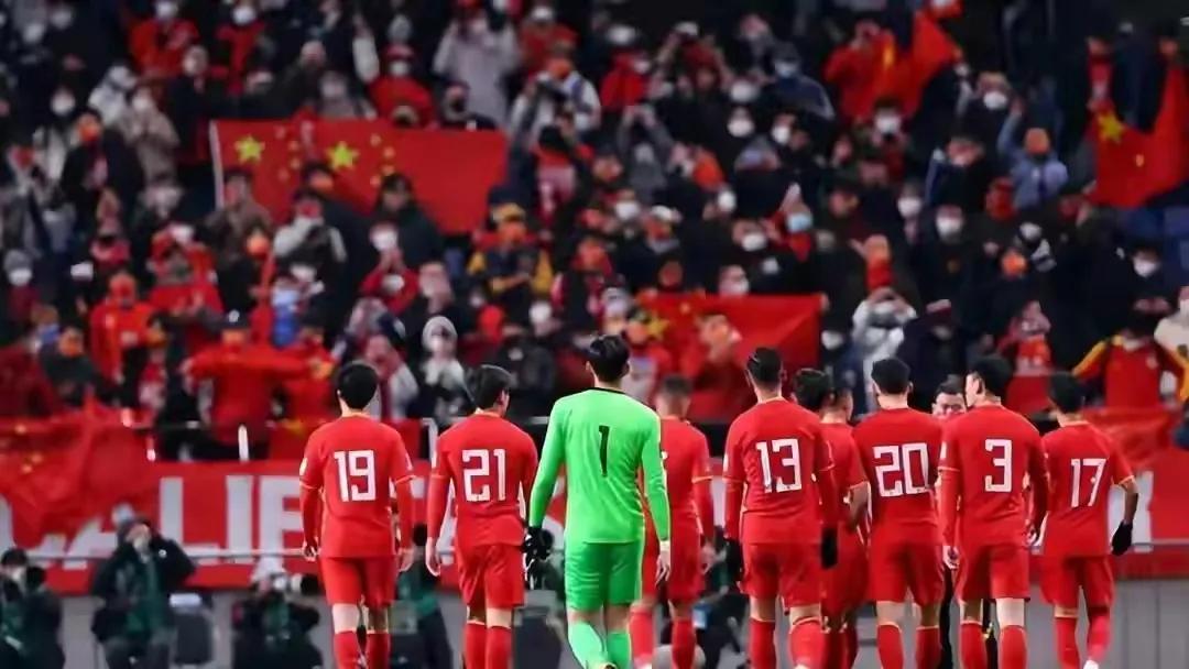 前足协技术总监：弃高薪、拒绝执教国足！球员习惯执行，像机器人