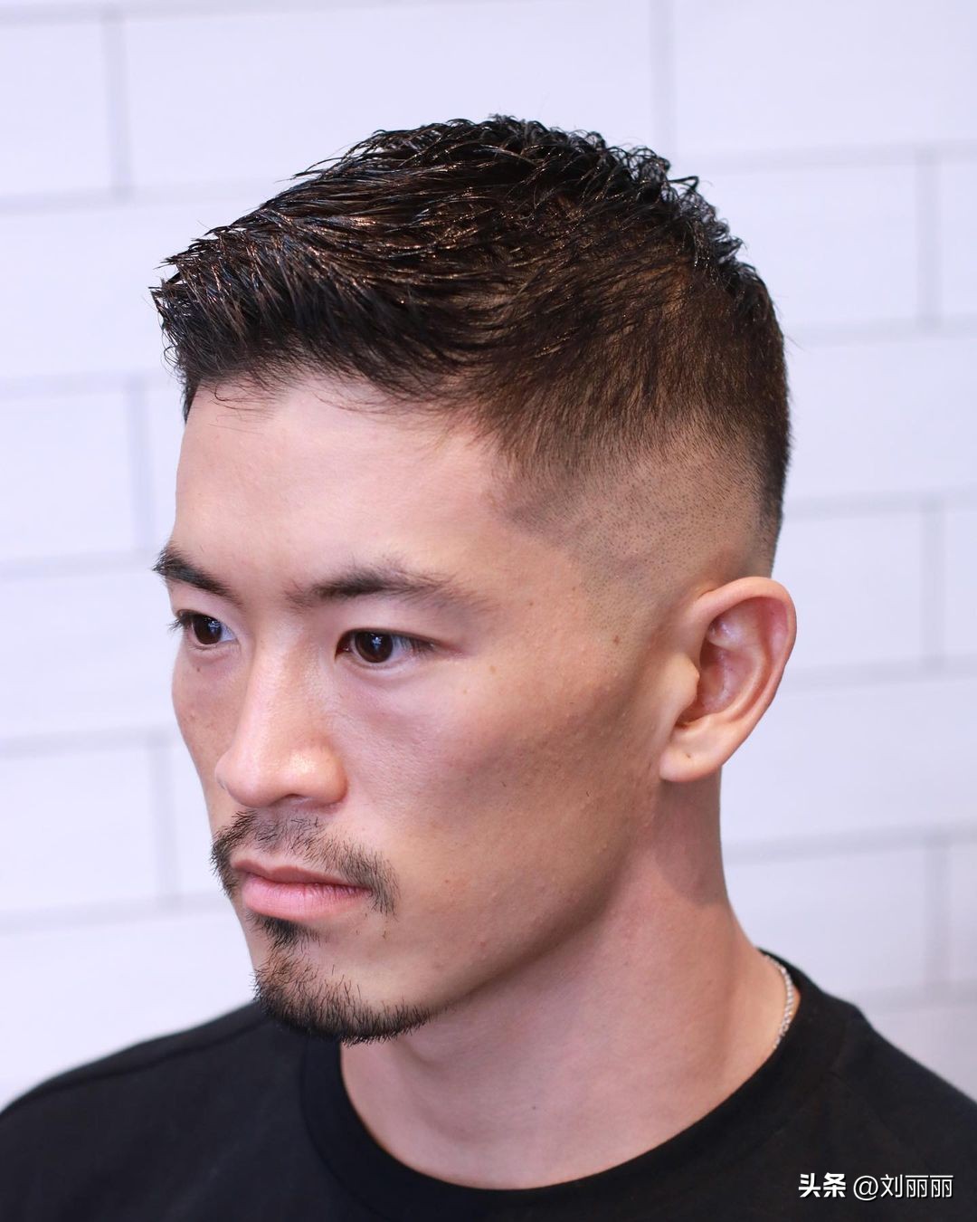 中年男士看起来精神的短发发型,9款秋季男士流行发型剪了变型男