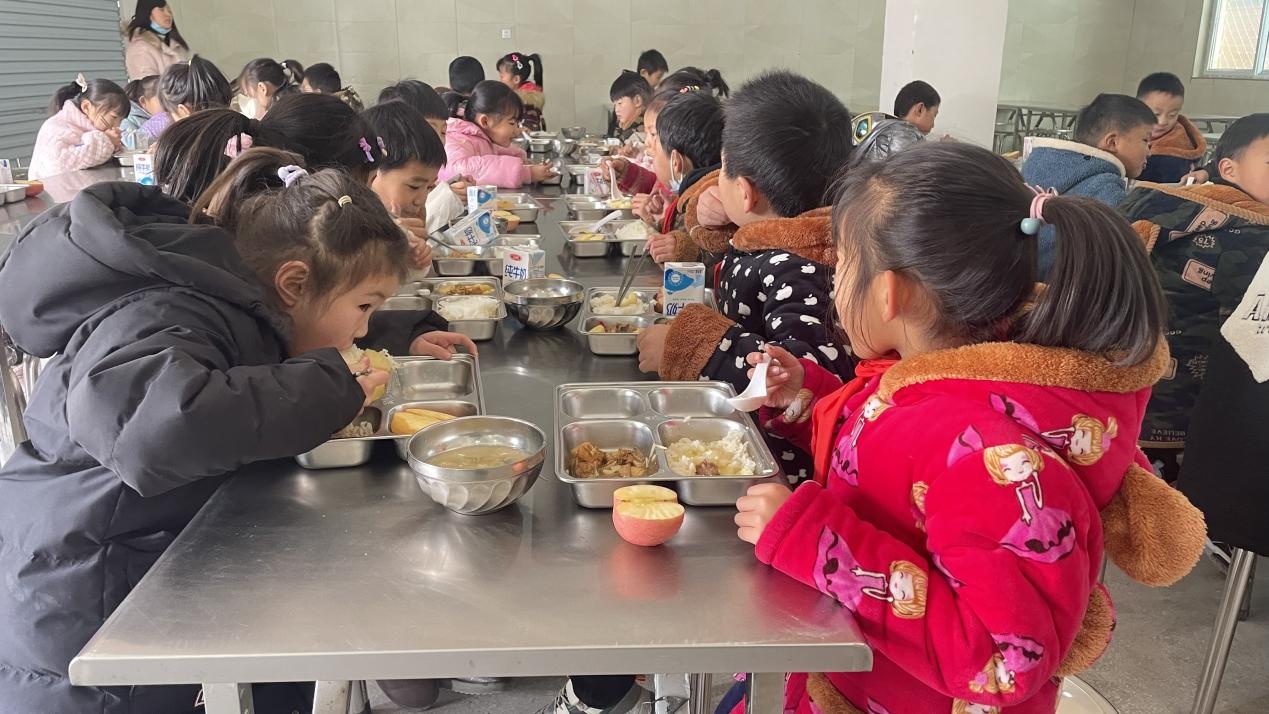 白发校长16字金句,白发校长联系方式