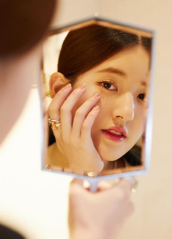 赵露思同款美甲,赵露思美甲图片