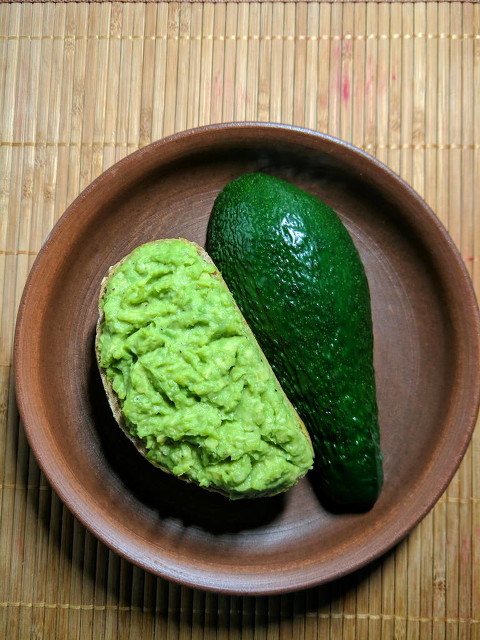 放假在家做个面膜,假期给自己做面膜