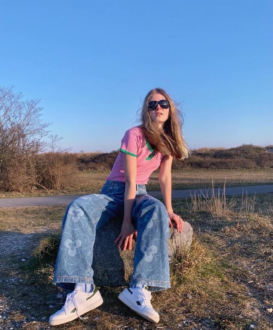 潮流穿搭夏日牛仔裤的清凉穿搭,短袖牛仔裤潮酷穿搭