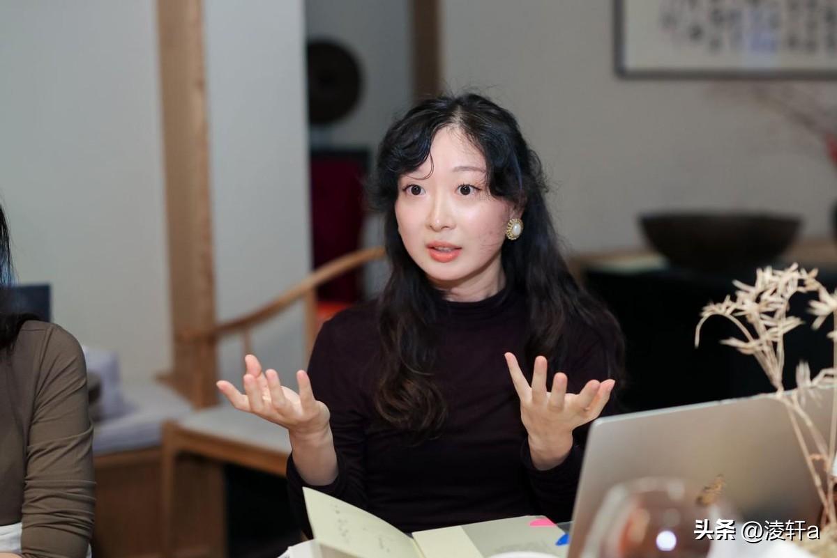 研究100种动物“*生活性**”后，牛津女博士发现人类与动物大同小异