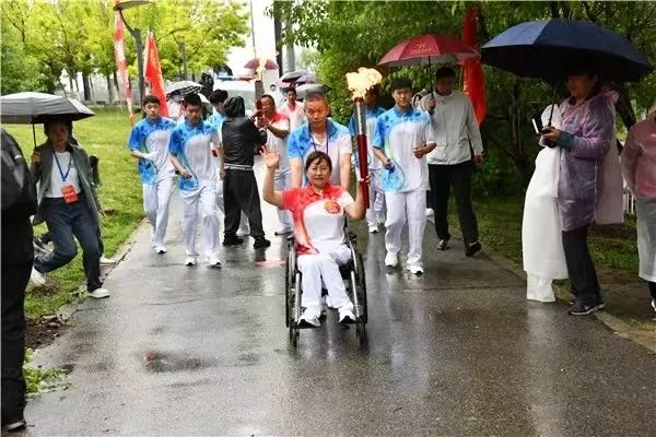 辽宁第十三届运动会火炬传递,辽宁省第十四届运动会火炬什么样