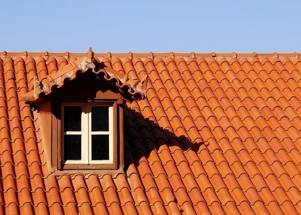 自建房加建一层房顶要不要铺水泥,旧屋顶如何改造最实惠