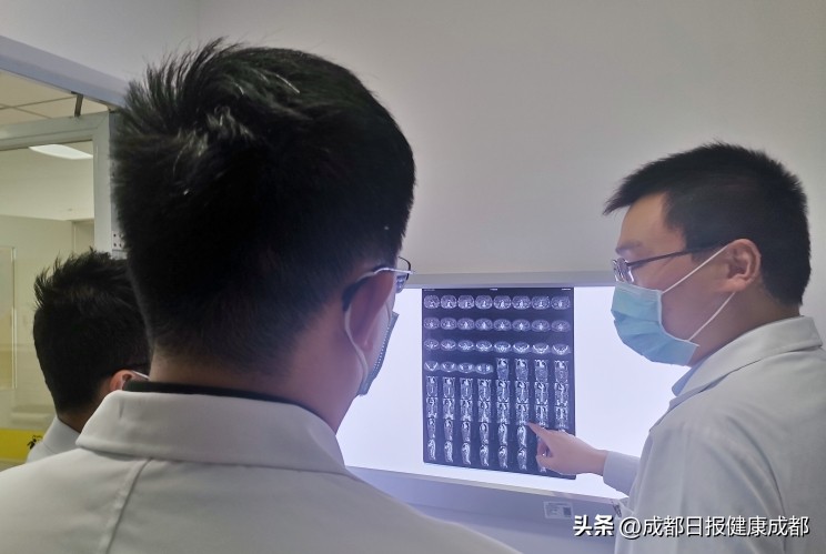 “黄昌明教授胃癌工作室”落户成都市第三人民医院