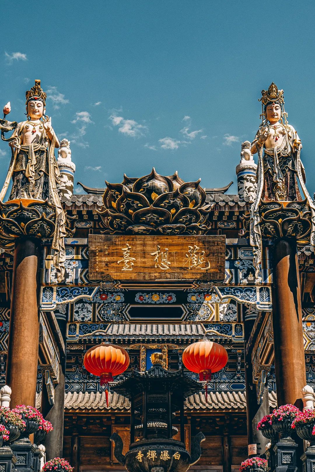 中国最灵的寺庙雍和宫,不要再去一个人挤人的景点