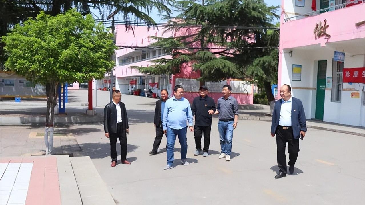 田家少闲月五月人倍忙出自哪首诗,田家少闲月五月人倍忙是什么诗