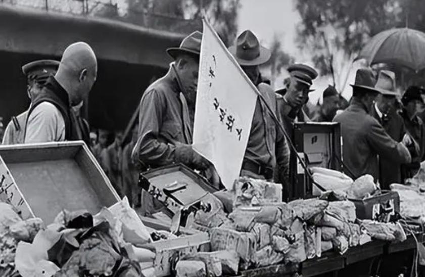 广西一犯人被枪决,广西一罪犯被押往刑场枪决