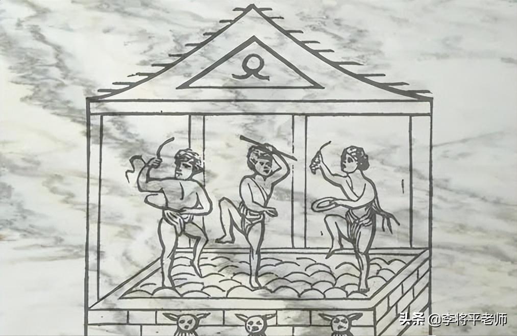 男足踩土坑酸菜，女足踩国酒茅台，都是用脚踩为何待遇不同？