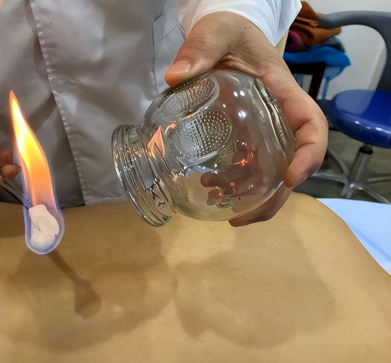 老人洗澡猝死警方提示,老人洗浴店泡澡猝死后续