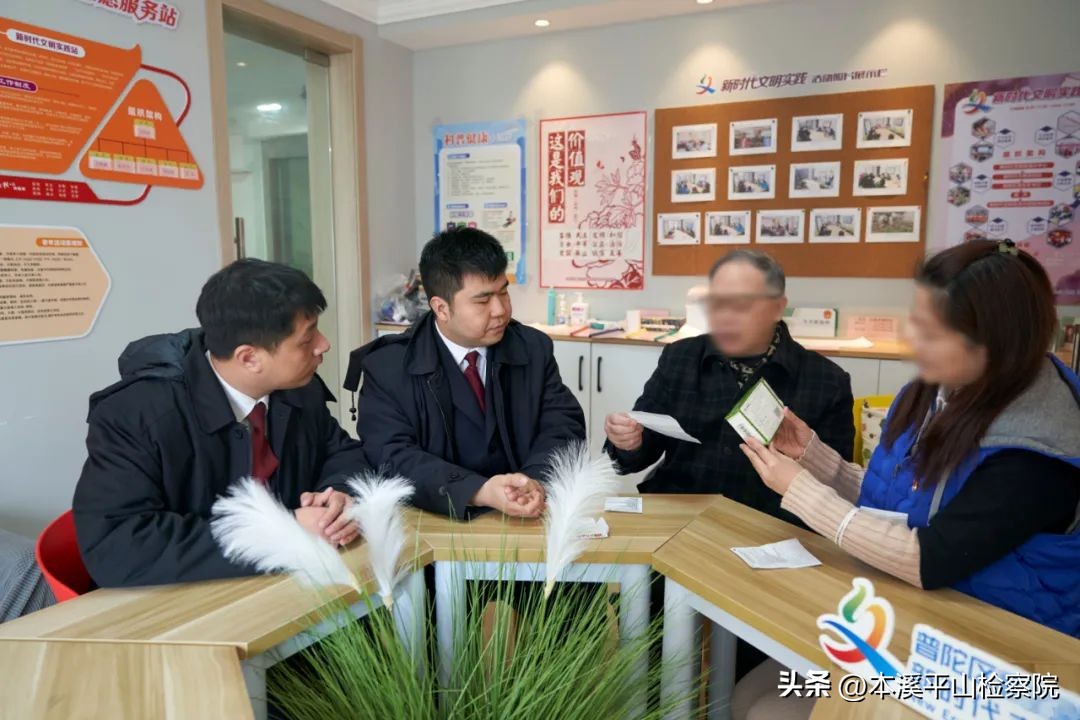 药品说明书字为啥那么小,小小药品说明书有何大问题