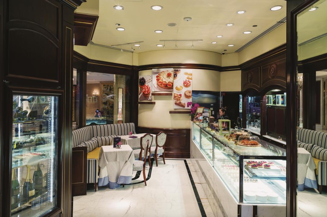 很老派、很雍容、很科技、很新潮，老钱风的“新酒店”