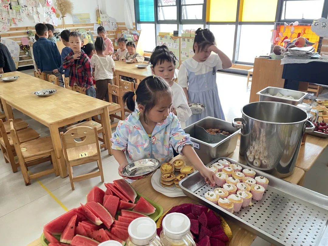 倾听儿童相伴成长六一节视频,六一儿童游玩活动